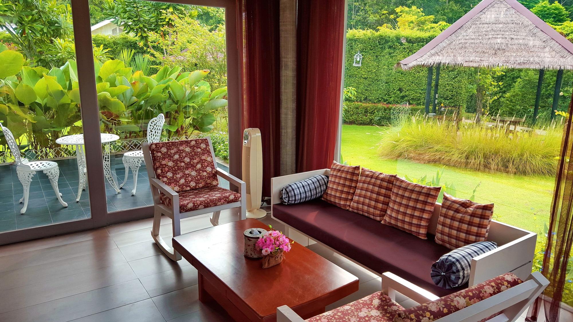Perennial Resort Nai Yang Экстерьер фото