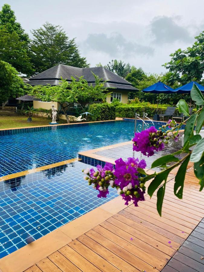 Perennial Resort Nai Yang Экстерьер фото