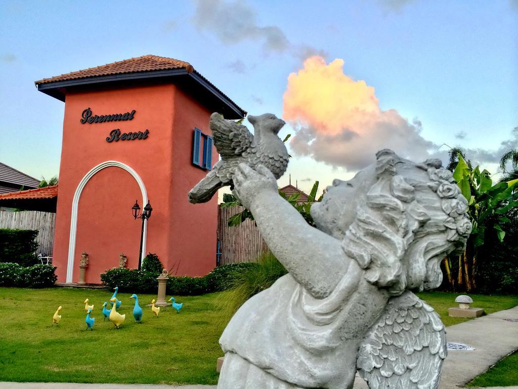 Perennial Resort Nai Yang Экстерьер фото