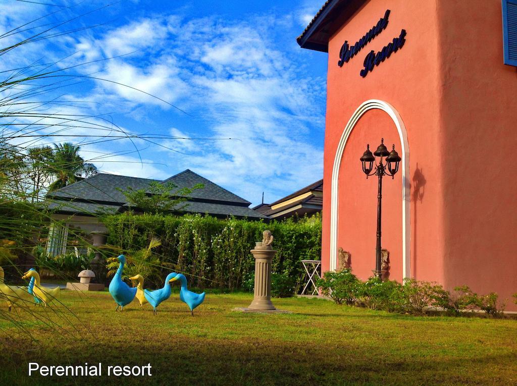 Perennial Resort Nai Yang Экстерьер фото